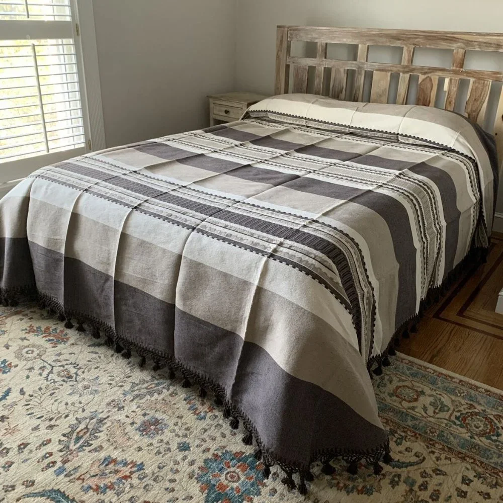Hand loom Queen Size Cotton Bedspread.